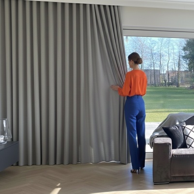 Moderner einfarbiger Verdunkelungsvorhang, Grau Beige