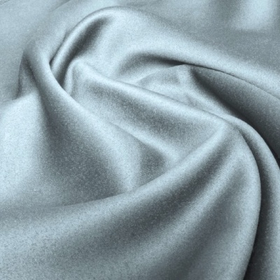 Blackout-Raffrollo in mattem Hellblau